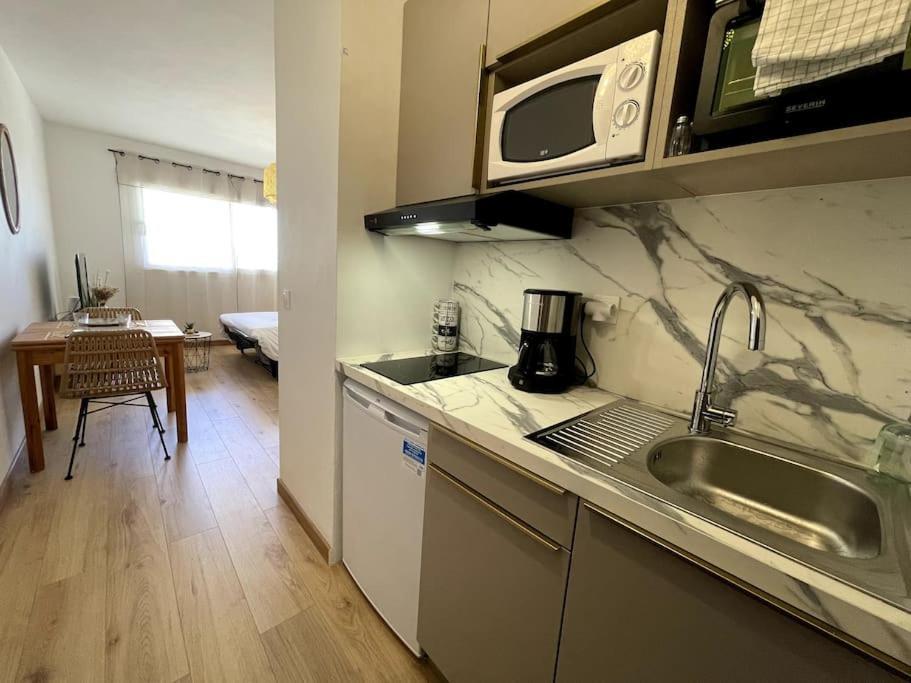 Ville-di-Pietrabugno Charmant Studio Climatise Avec Parking, Au Coeur De Pietranera, Plage A 500M, Bastia A 2Km מראה חיצוני תמונה